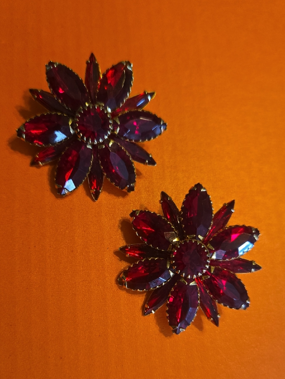 Vintage Stunning Red Judy Lee clip on earrings